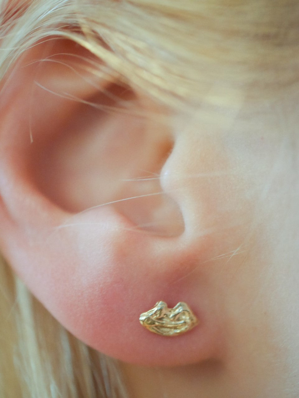 Tiny Studs