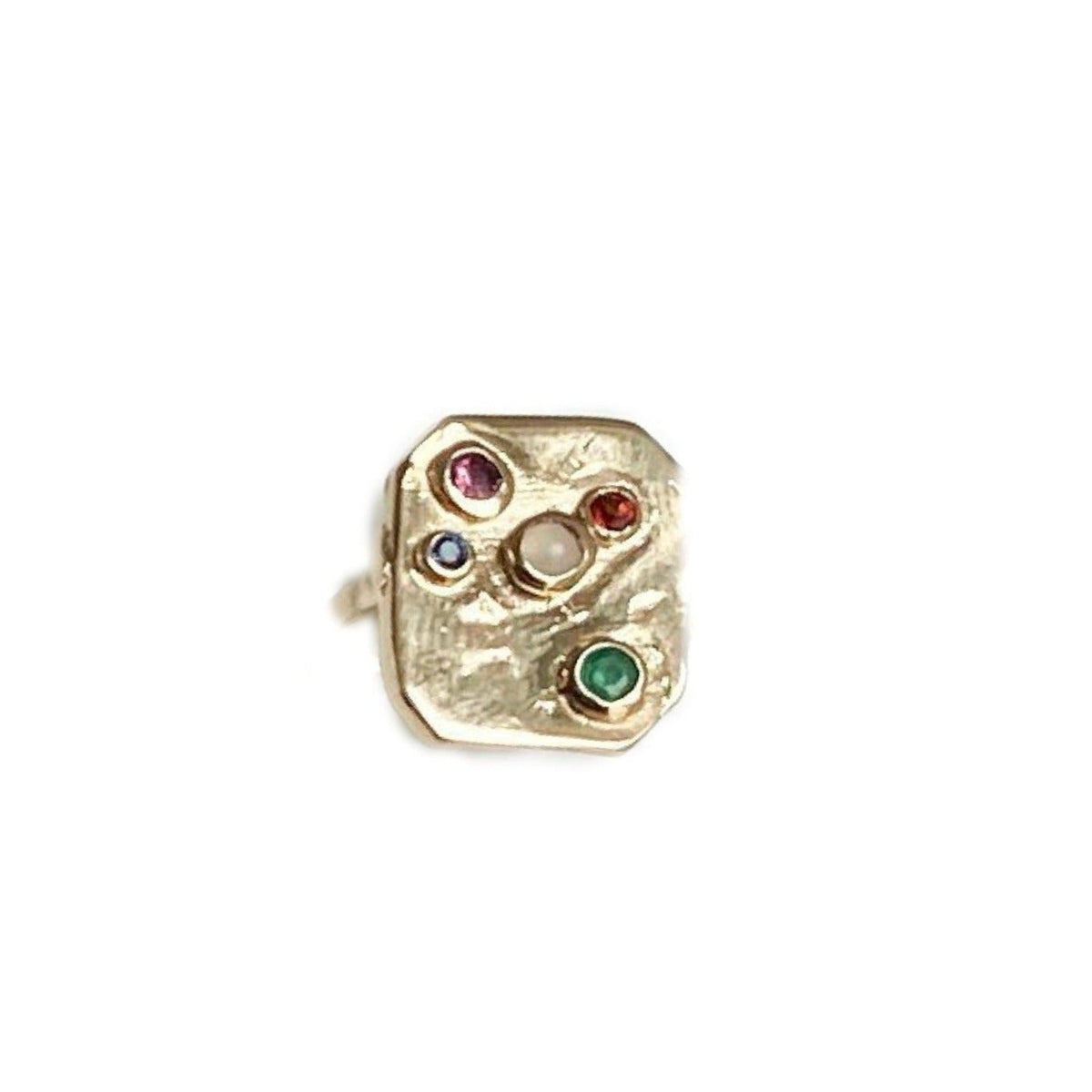 Precious stone rectangle crest