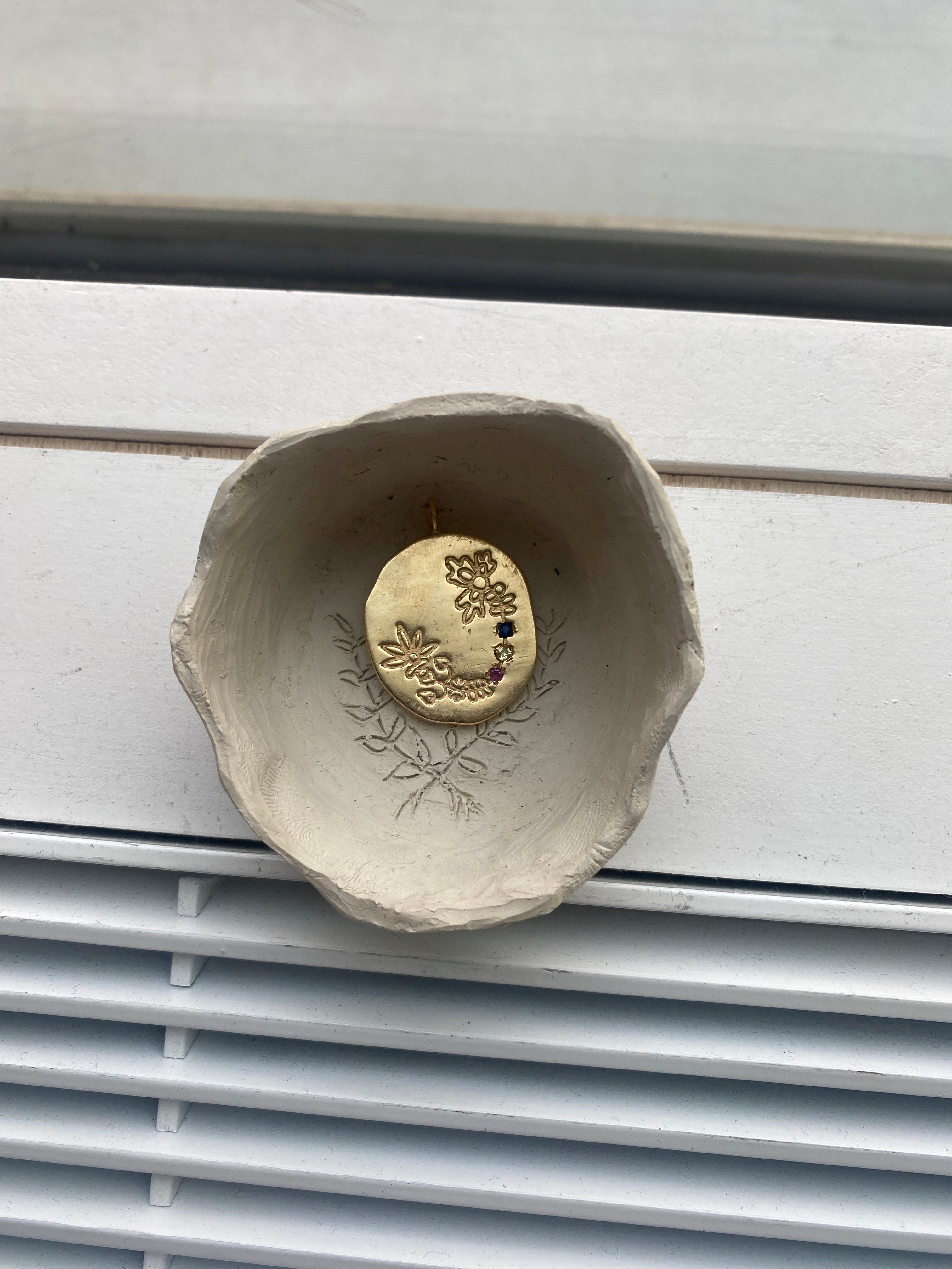 flower stone pendent